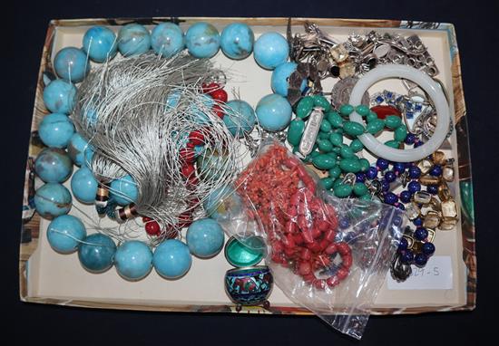 A group of assorted costume jewellery